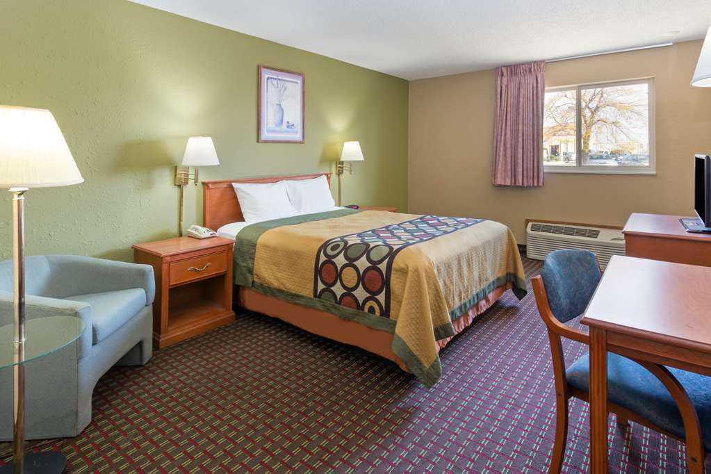 Super 8 By Wyndham Mendota I-39 Hotel Kamer foto